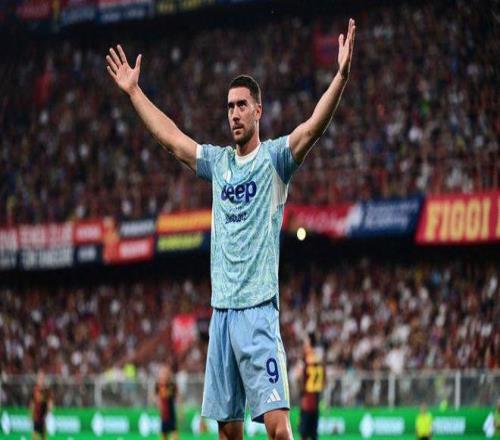 攻守兼备助博洛尼亚斩落领头羊那不勒斯，卢库米当选全场最佳（博洛尼亚力克榜首那不勒斯，卢库米攻防俱佳荣膺全场最佳）