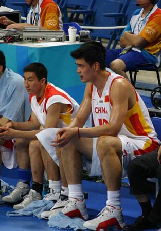 对手完全跟不上节奏（对手彻底被节奏甩开）