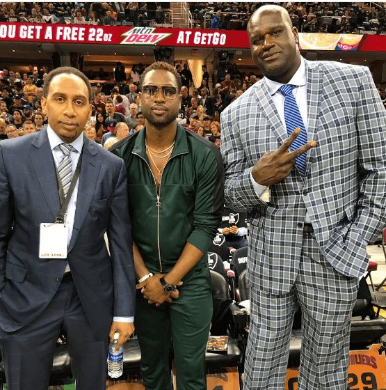 频繁使用挥舞魔杖的庆祝动作，土耳其前锋被华纳兄弟起诉（土耳其前锋因频繁挥魔杖式庆祝被华纳兄弟起诉）