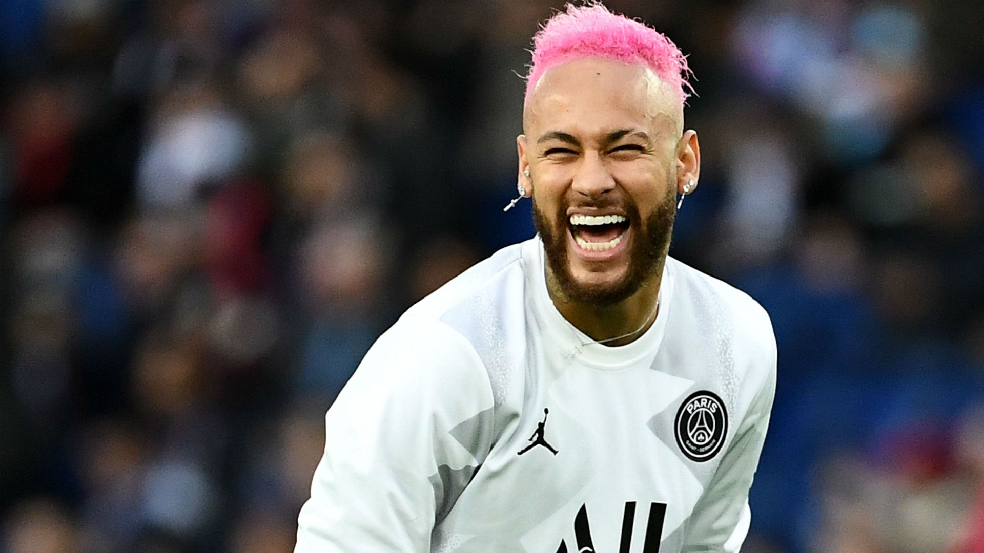 弗兰克将于本赛季末结束在浙江FC的球员生涯（赛季末，弗兰克将告别浙江FC的球员生涯）