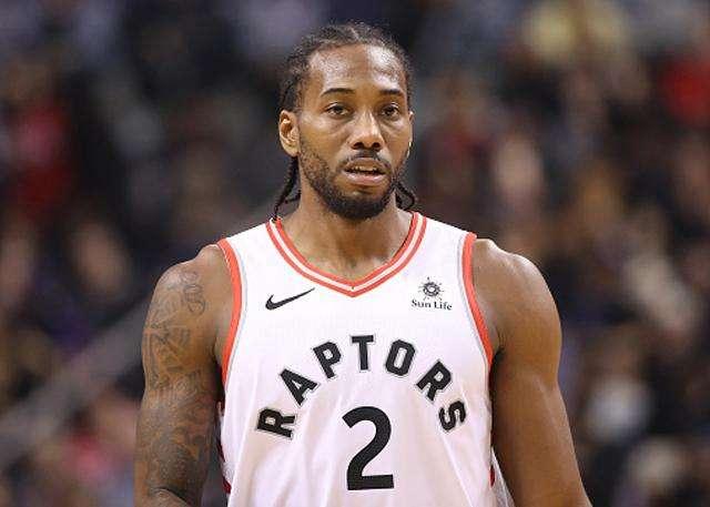 NBA新秀观察：状元秀首战表现亮眼,（NBA新秀焦点：状元首秀惊艳表现）