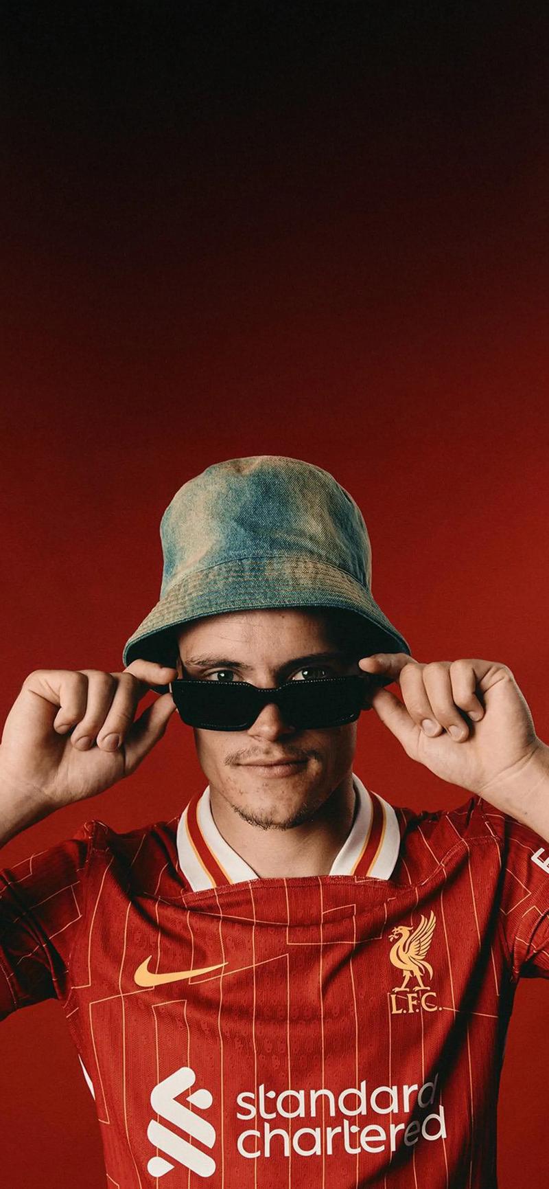 CCTV5+播张本智和VS林诗栋，王楚钦VS莫雷加德，谁能进男单决赛（CCTV5+直播：张本智和对阵林诗栋、王楚钦迎战莫雷加德，谁将挺进男单决赛？）