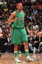 魏祥鑫：我还不是“全村的希望”，争取能踢出来在欧洲立足（魏祥鑫：还谈不上“全村的希望”，要踢出来并在欧洲站稳脚跟）