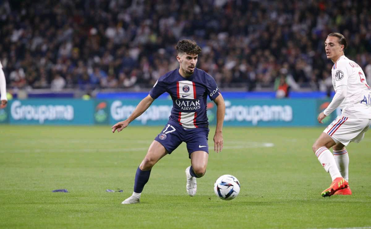 使他在关键 使他在关键